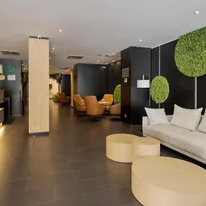 4* מלון Ilunion Almirante